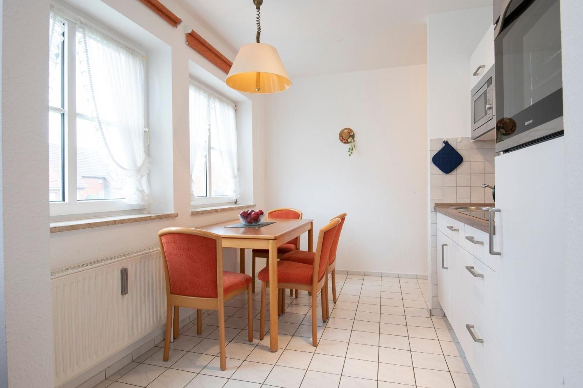 Ferienwohnung Ostseebutt Mit Terrasse Im Kaiserhof 2 Kellenhusen Dış mekan fotoğraf